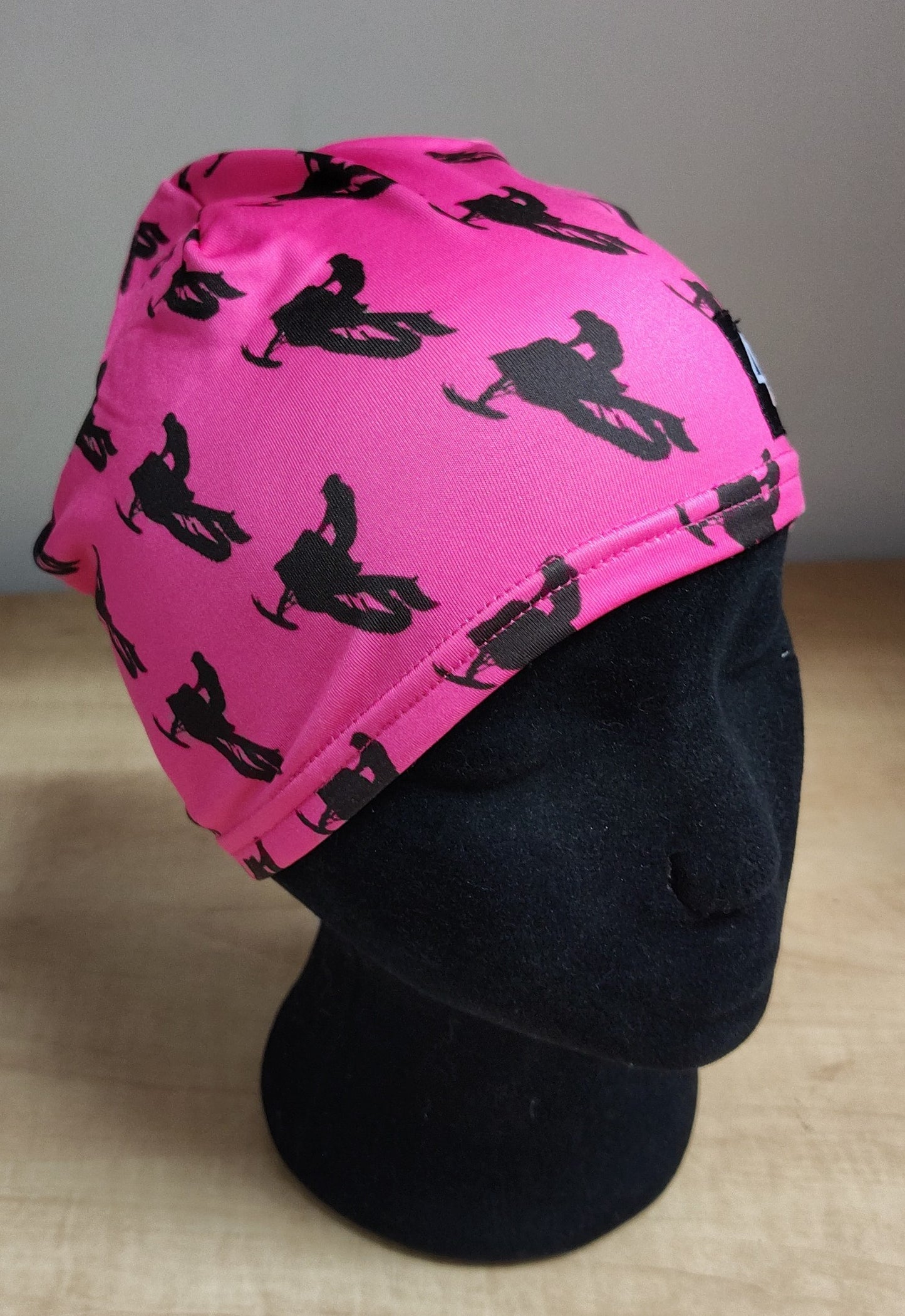 Tuque sportive rose motoneige