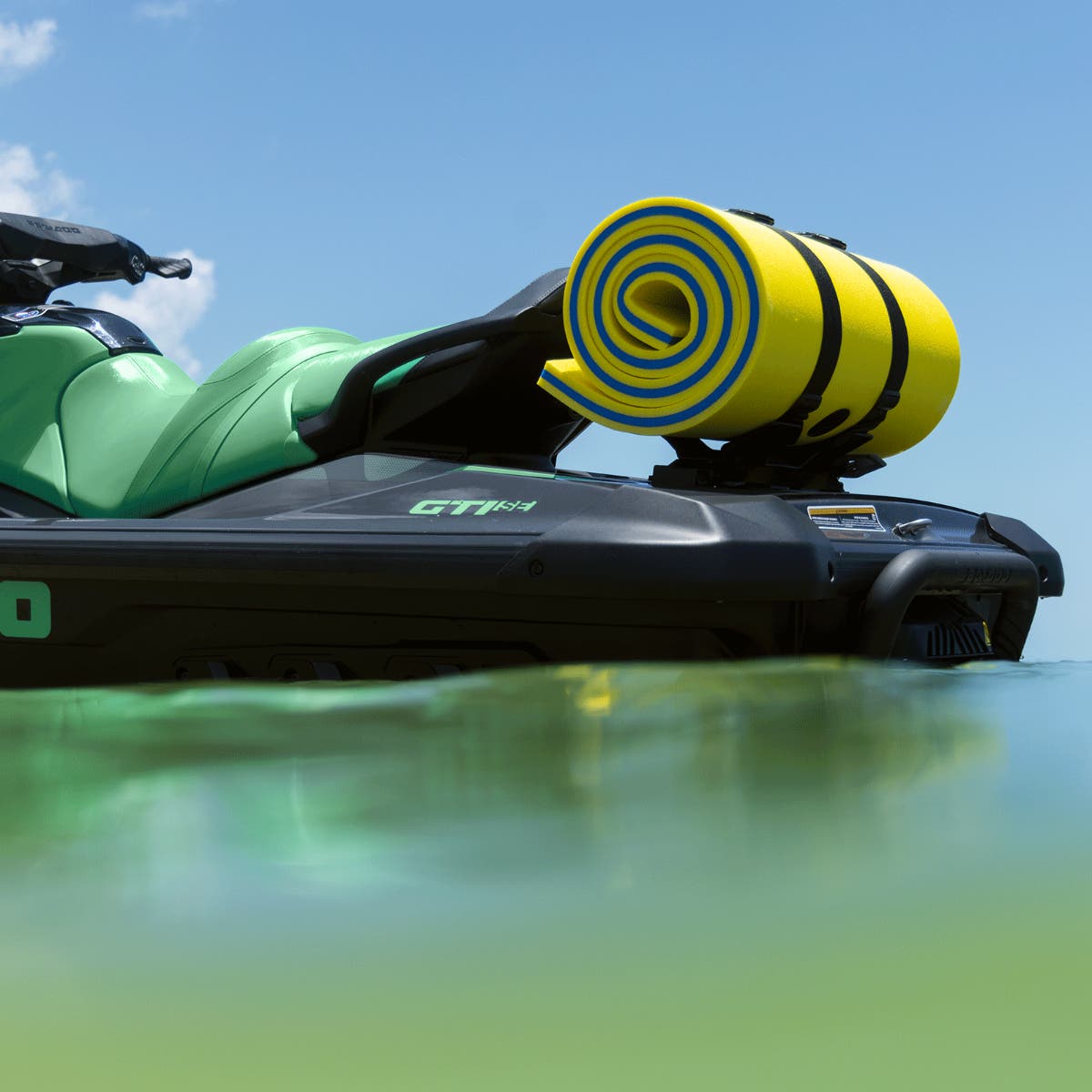 Support arrière LinQ pour tapis flottant pour motomarine et ponton Switch