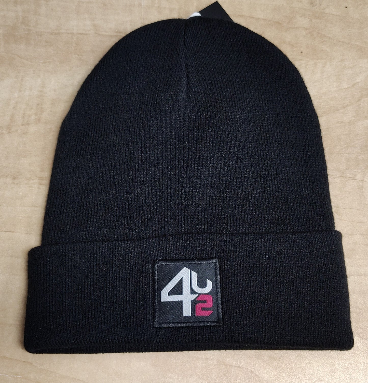 Tuque pour femme avec emblème 4u2