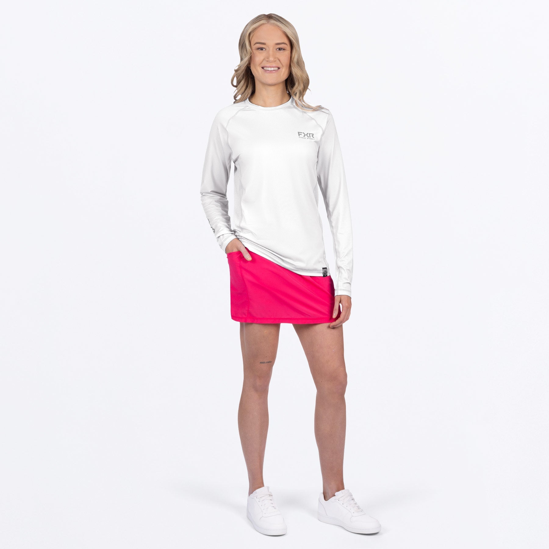 DerbyAirUPF_LS_W_White_252272-_0100_fullbody**hover**